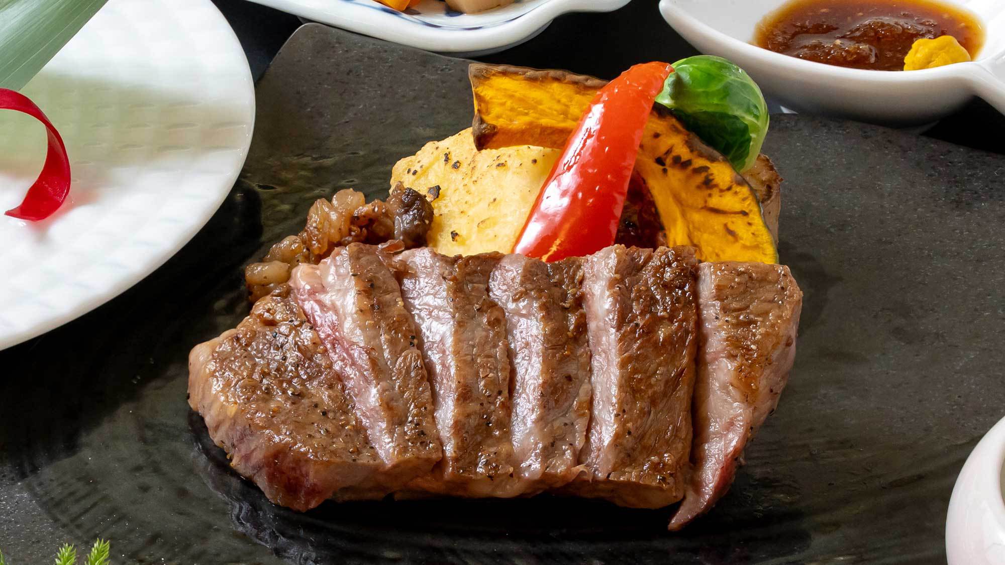 【通年基本】ご当地ブランド牛「とちぎ和牛」のステーキに舌鼓！スタンダードコース《きすげ》