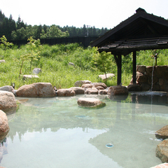 お亀の湯（大人＠500円/お子様＠300円）でご利用頂けます。