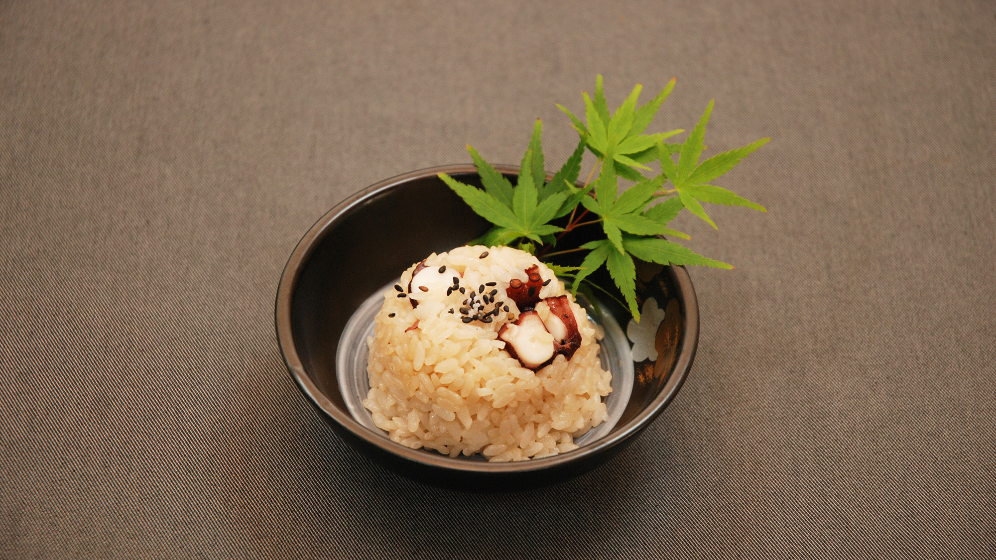 *日間賀名物&ldquo;たこめし&rdquo;