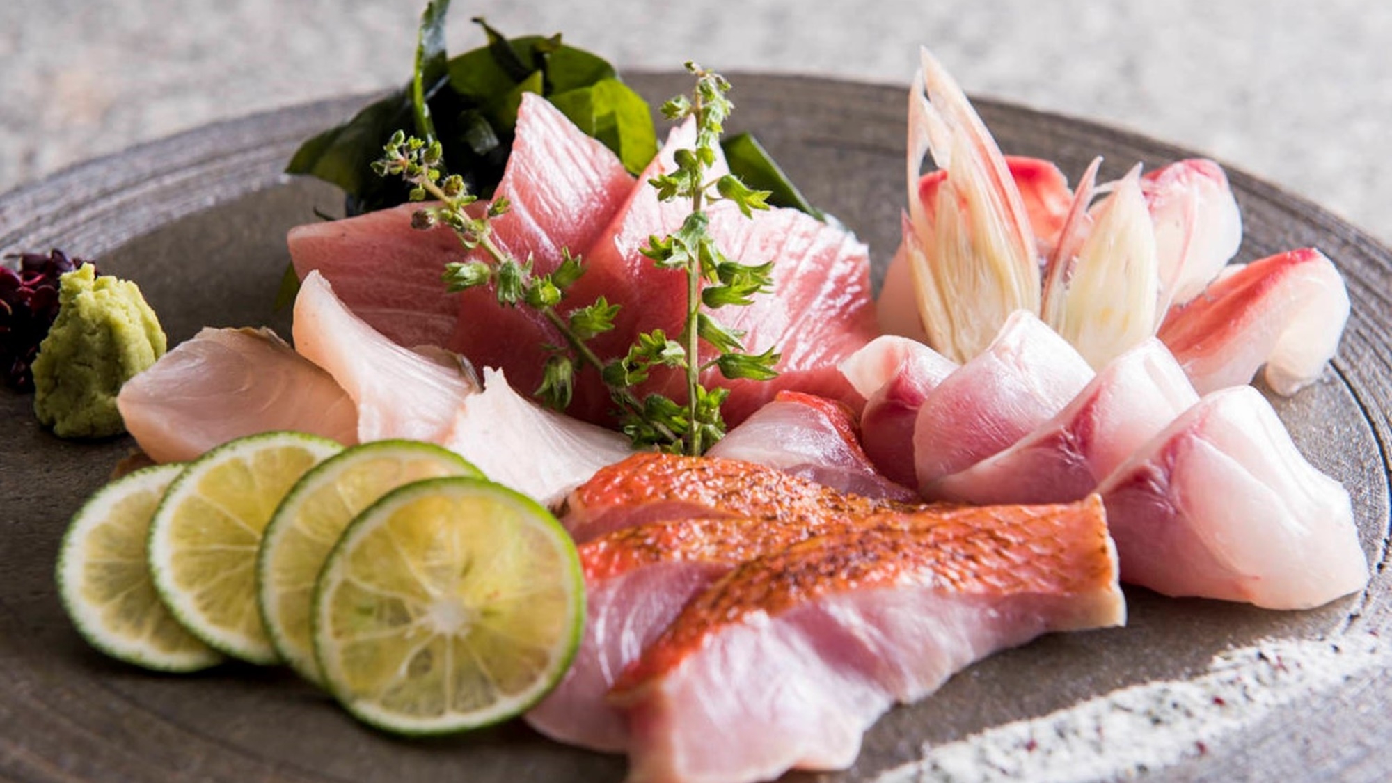 【冬季限定】贅沢に一人一杯のズワイガニがついた豪華カニ会席♪2食付