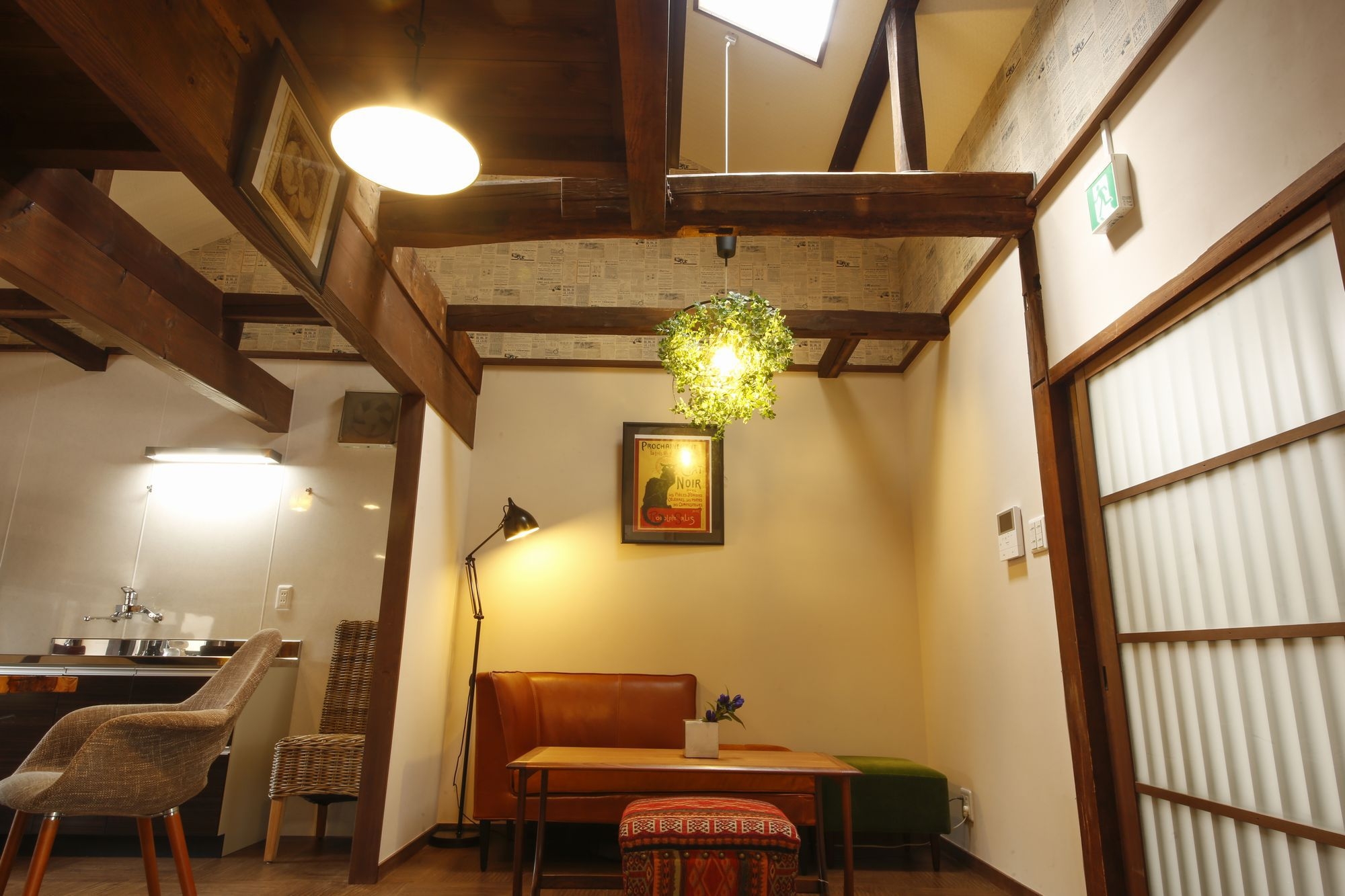 【連泊割】2泊目20％オフ！昭和レトロな30坪1戸建て別邸「千の雲」の初夏の素泊まり