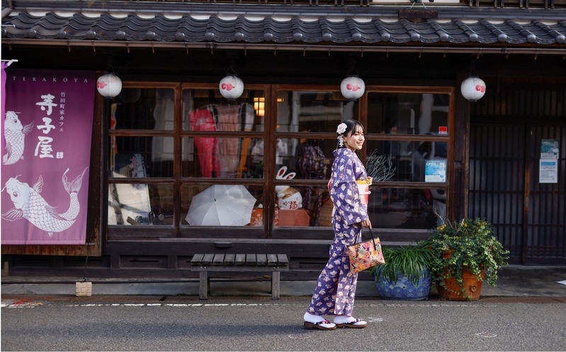 寺子屋カフェ　着物体験