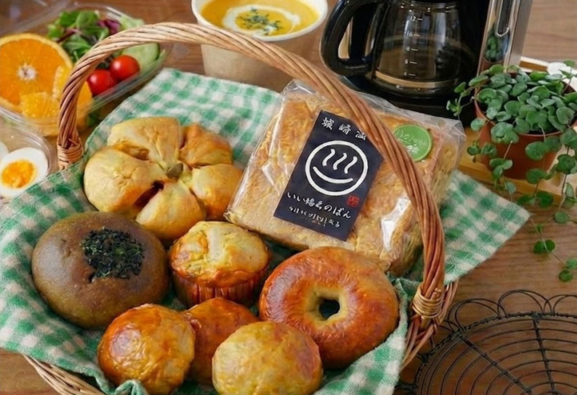 お部屋にお届けパンモーニング