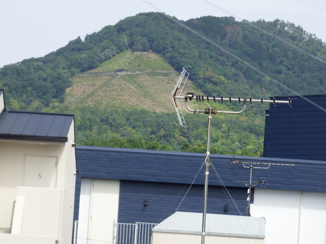 大文字山が見える