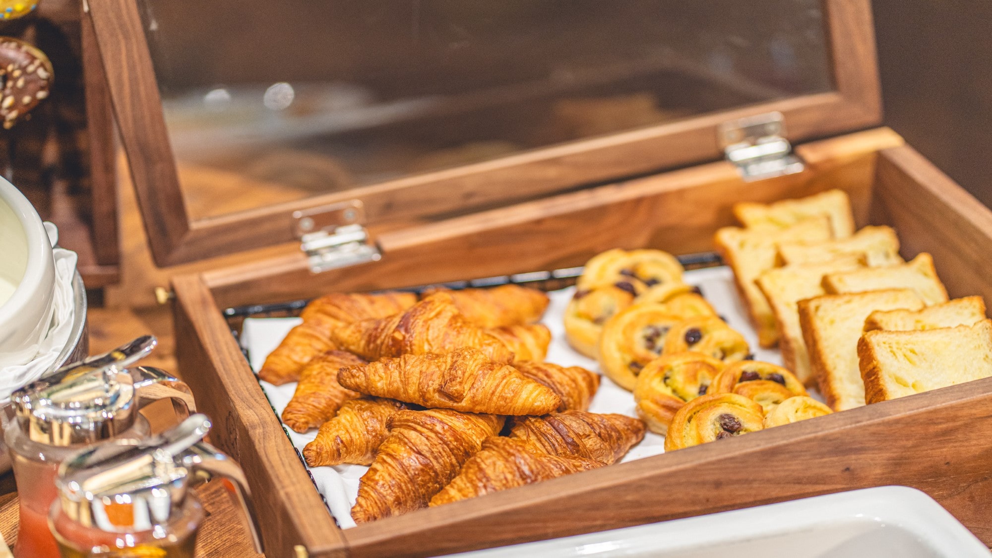 朝食ブッフェイメージ