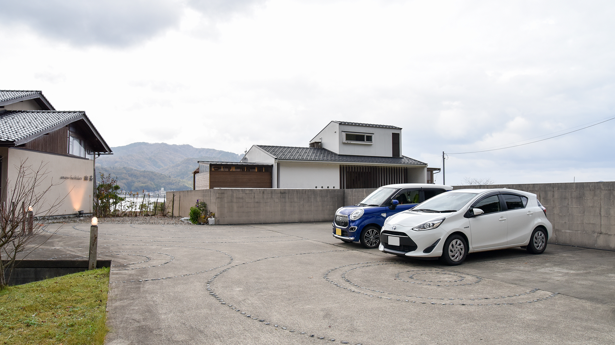 *［駐車場］敷地内にあり便利。無料でご利用いただけます