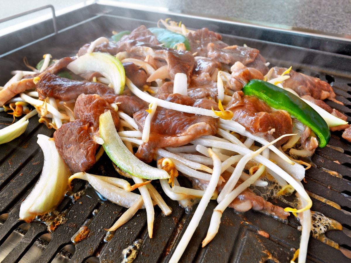 【ひつじの旅特選ジンギスカン】全種類の肉が食べ放題！全２１種食べ比べ♪(夕朝食付)