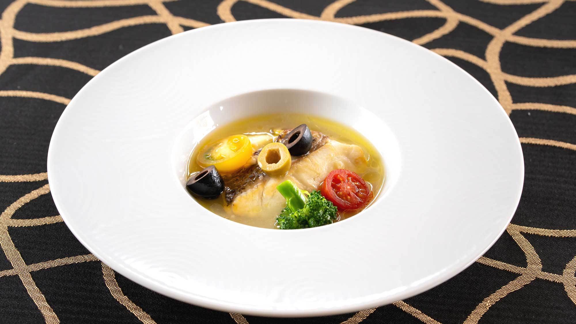 【通年基本】メインには上質の黒毛和牛を！スタンダードイタリアンコース《モンターニャ》1泊2食