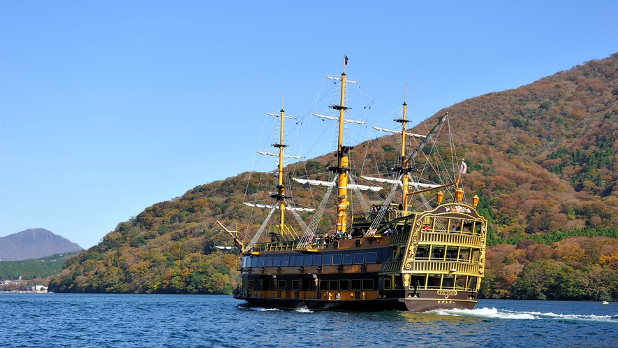 ■芦ノ湖海賊船