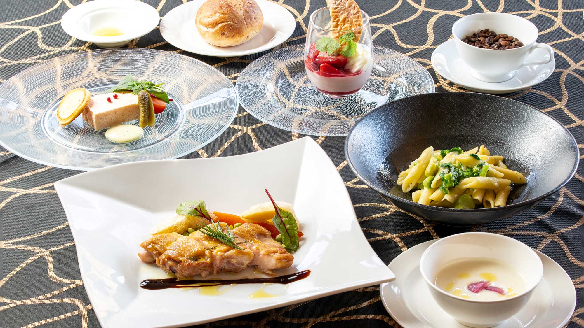 【強羅　風の音（かぜのね）】▼2026春　カジュアルコース《ラーゴ-Lago-》