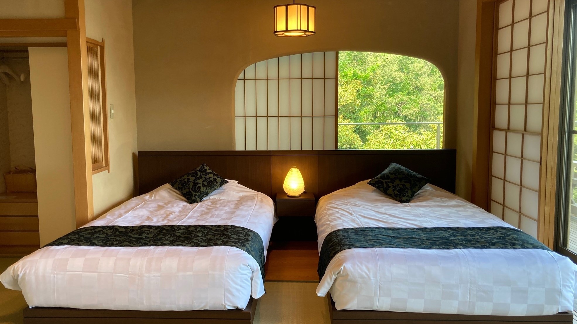 お部屋指定　12.5帖1間　2階和室「松蝉」（ベッド付）基本宿泊プラン