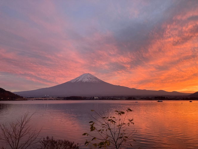 富士山と素敵な夕焼け