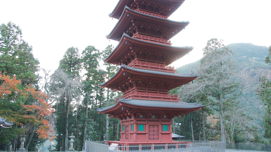 観光◆久遠寺～五重塔～400年前に建てられた元和の塔を復元・再建しております。山本坊より車で5分