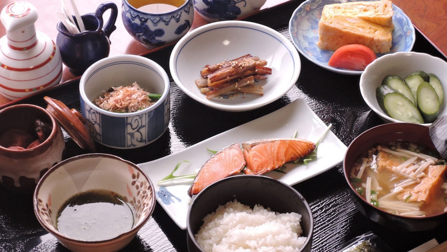 【ある日の朝食】献立は日替わりです。