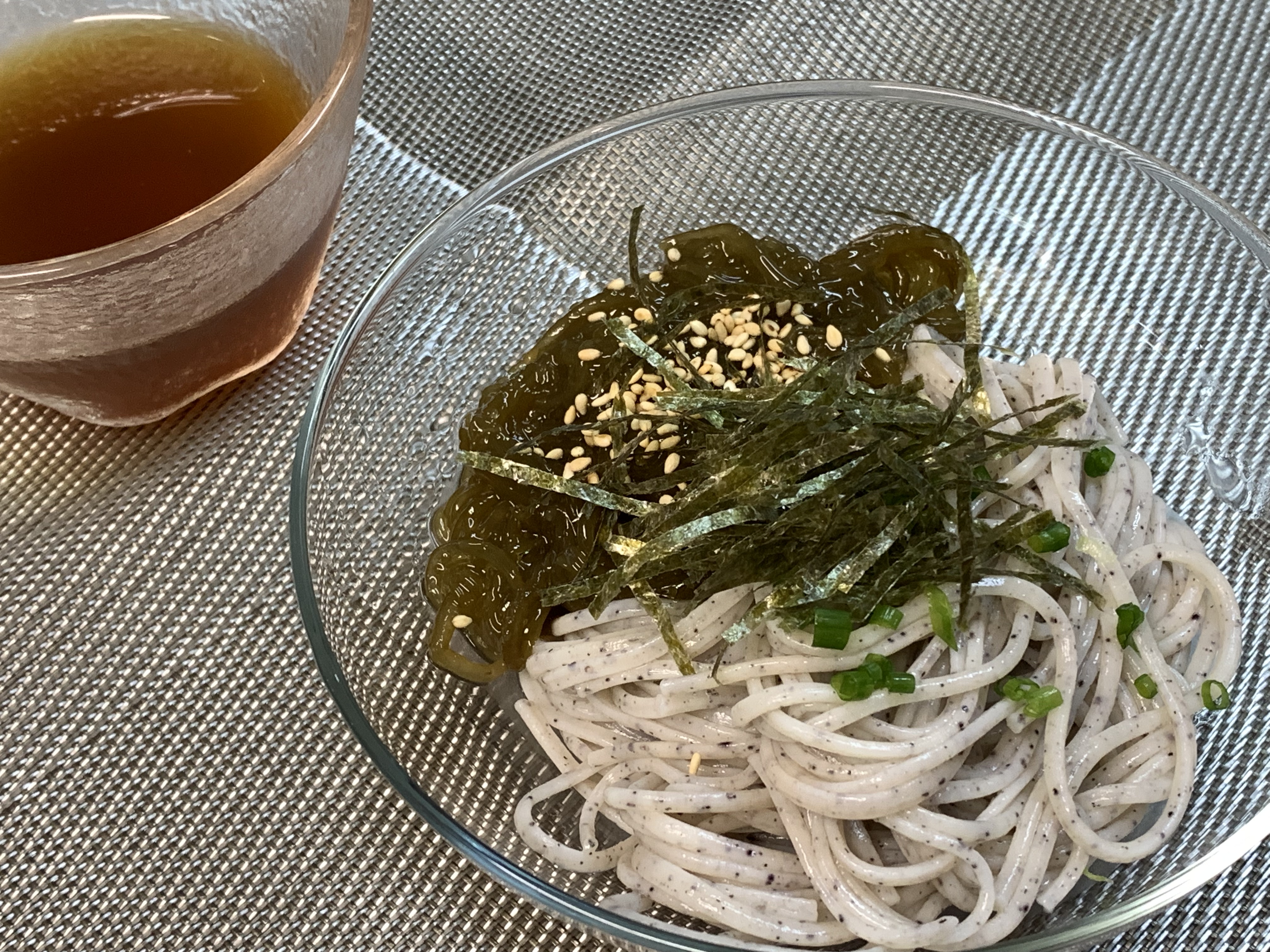 夕食の一例（縄文麺）