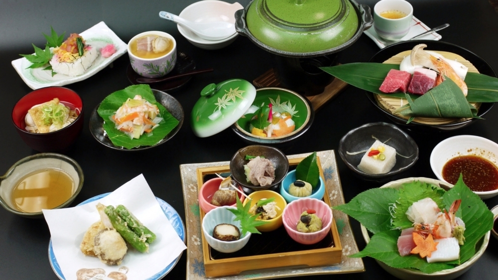 【青山会席プラン】夕食をグレードアップでちょっと贅沢。篠山ならではの旬の食材を味わえる♪