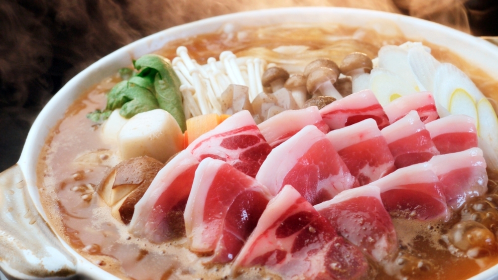 【ぼたん鍋】冬季限定！丹波篠山名物のぼたん鍋を、当館オリジナルの赤味噌ベースのお出汁で♪