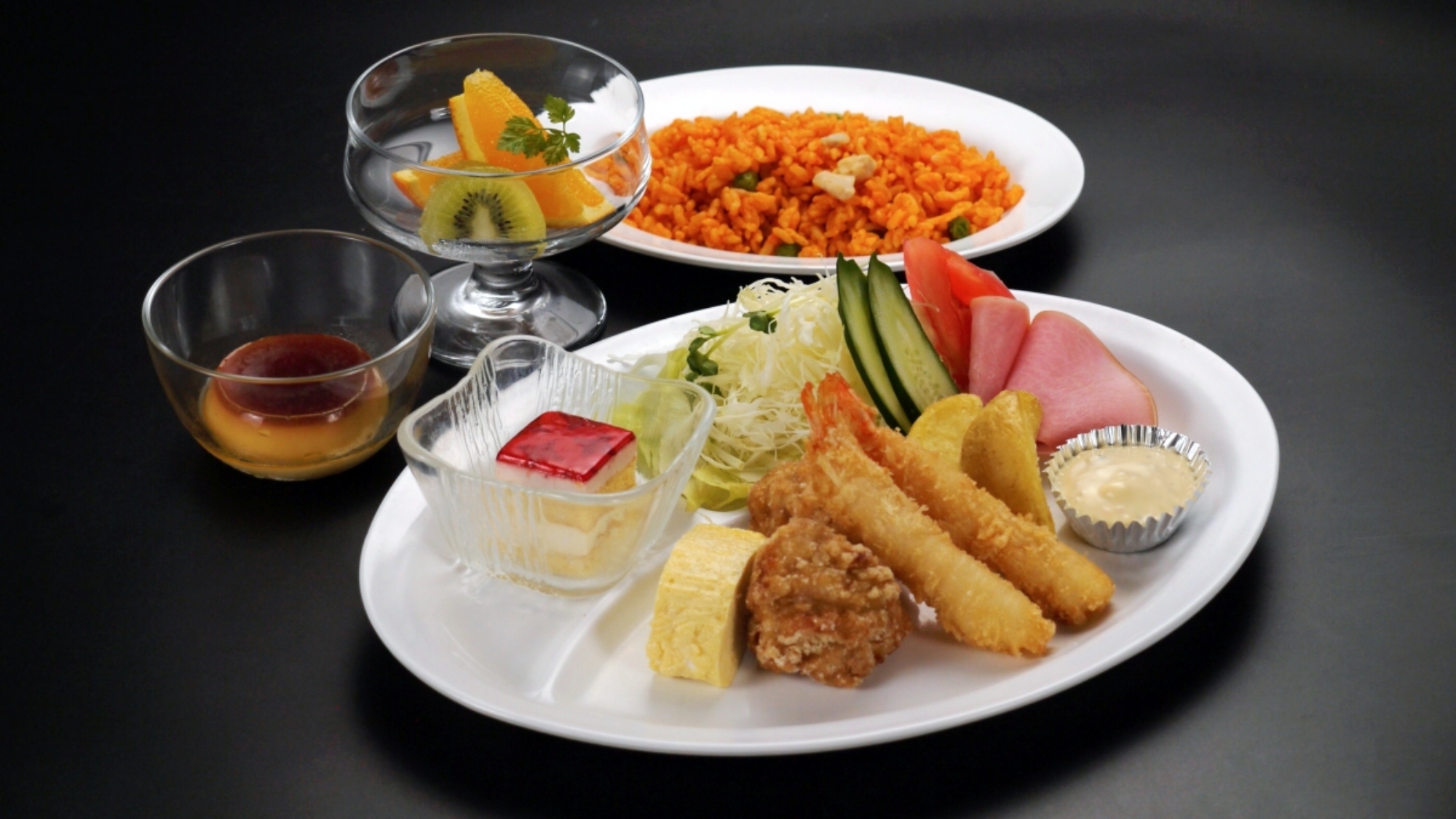 *【お子様ランチ】小学生低学年や幼児のお子様向けメニューです。