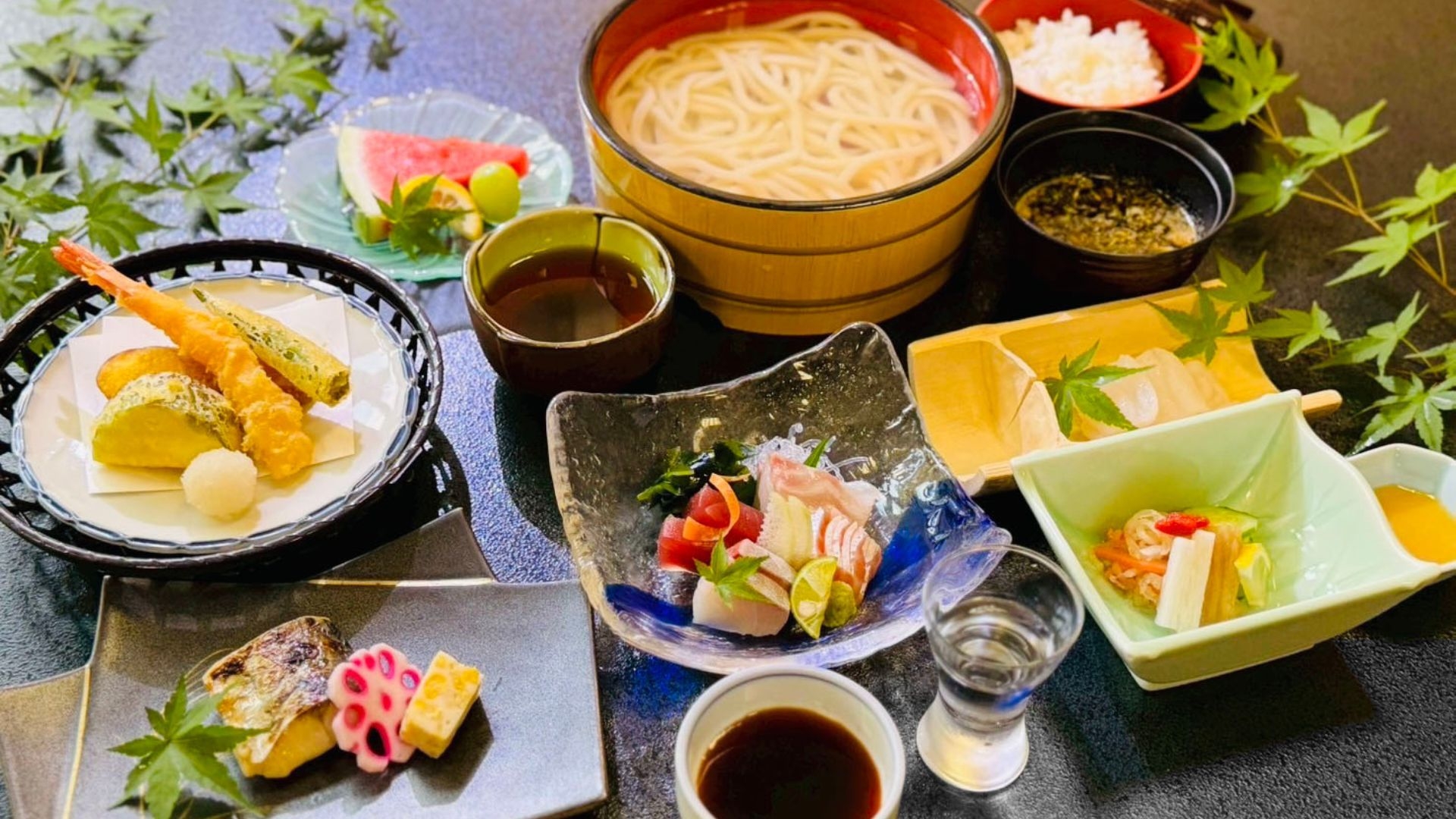 【お日にち限定】女将がチョイス！その日のおいしいものを集めた「女将のおまかせ夕食膳」【夕朝食付】