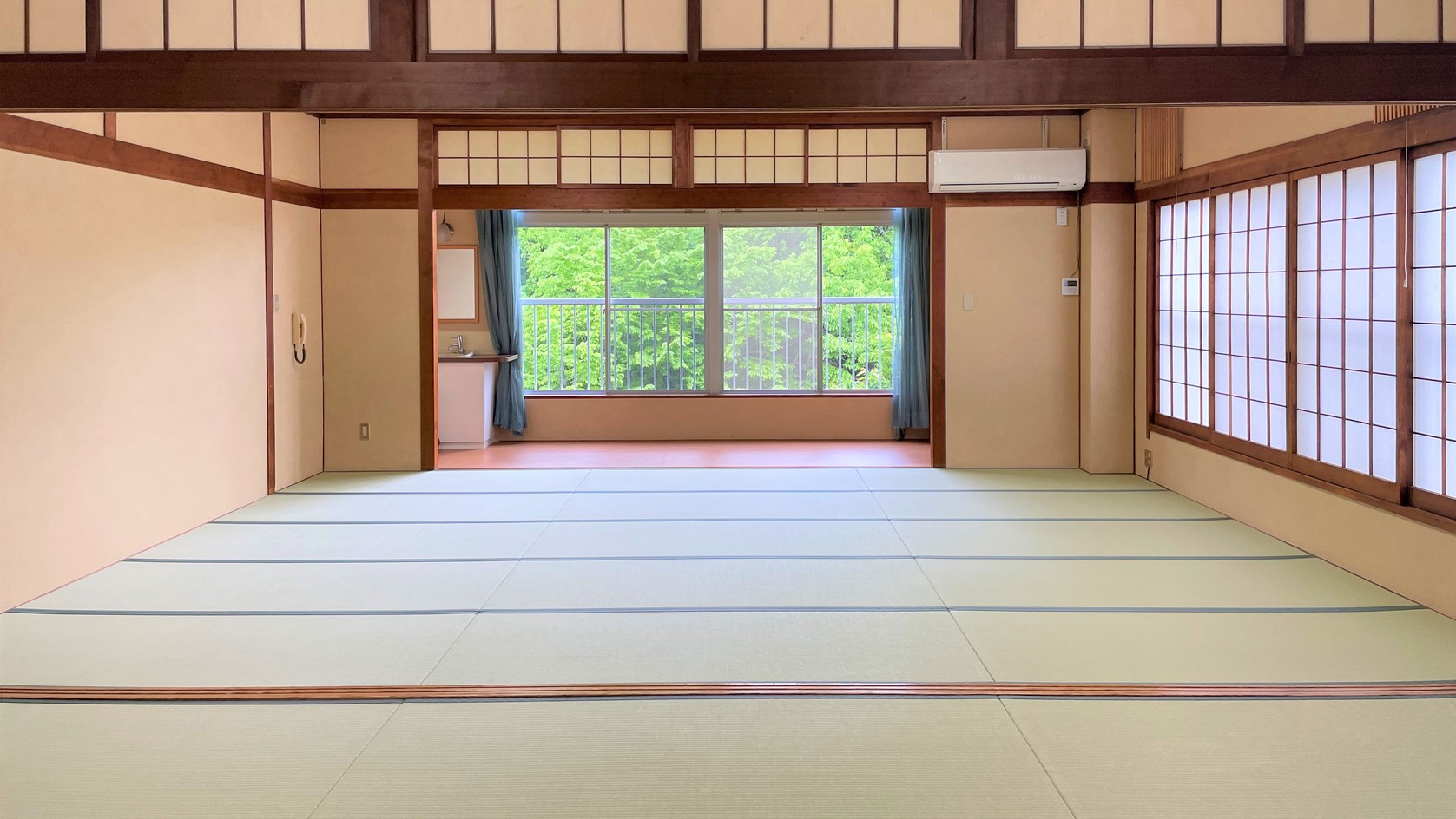 【和室15+12畳】山側の眺望／トイレ付／無料WiFi／禁煙