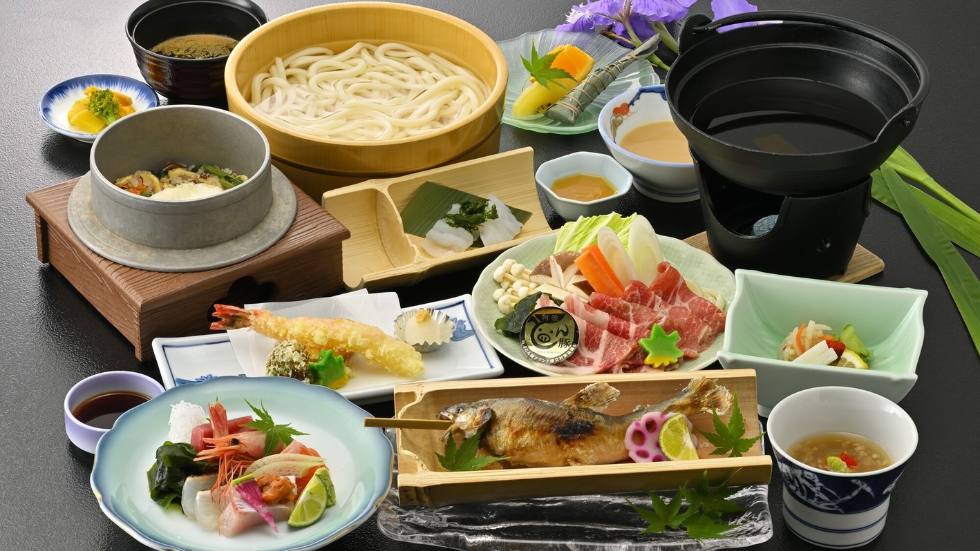 徳島が誇る最高級ブランド豚「阿波とん豚」しゃぶしゃぶ＆徳島の魅力が詰まった山の幸会席【夕朝食付】