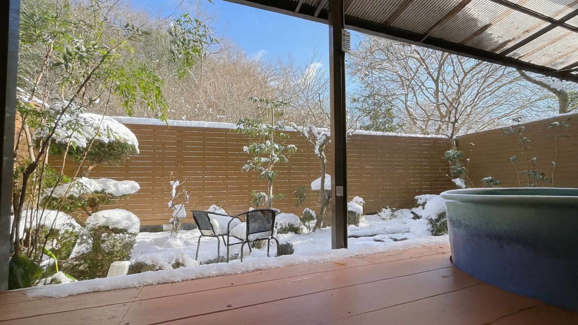 【冬限定】徳島が誇るブランド豚「阿波とん豚」と全国１位「阿波尾鶏」を大鍋で豪快に【夕朝食付】