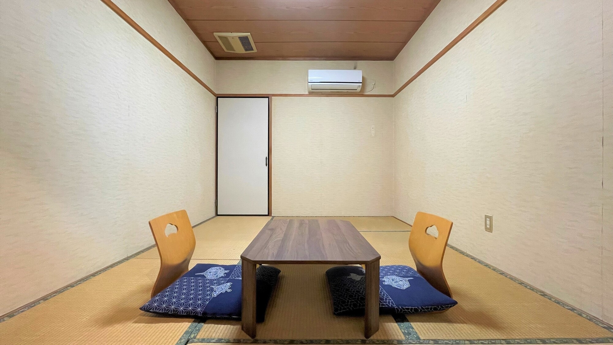 【訳あり和室6畳】バス・トイレ共同※窓なしのためお得なお部屋