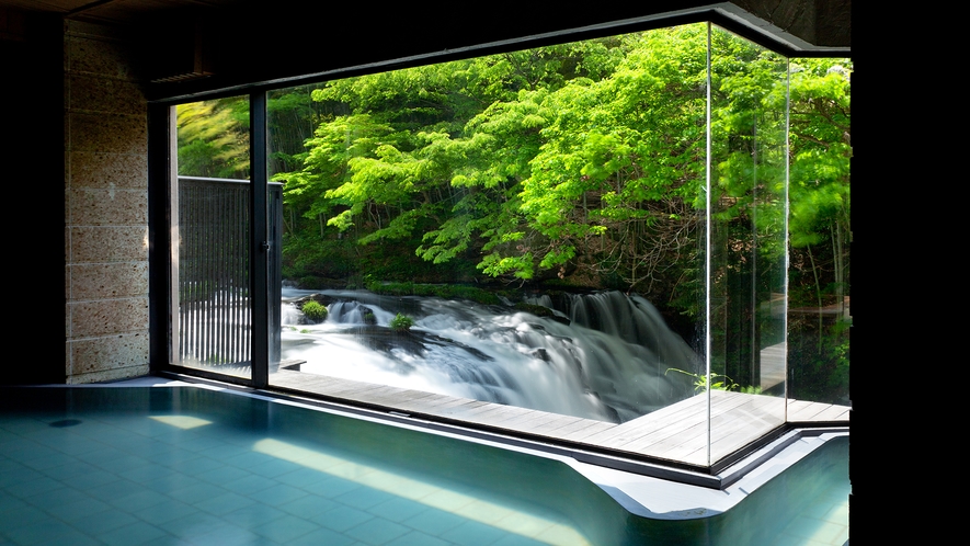 会津の名所「伏見ヶ滝」を望む絶景の大浴場「庄助風呂」と「庄助ひば風呂」♪