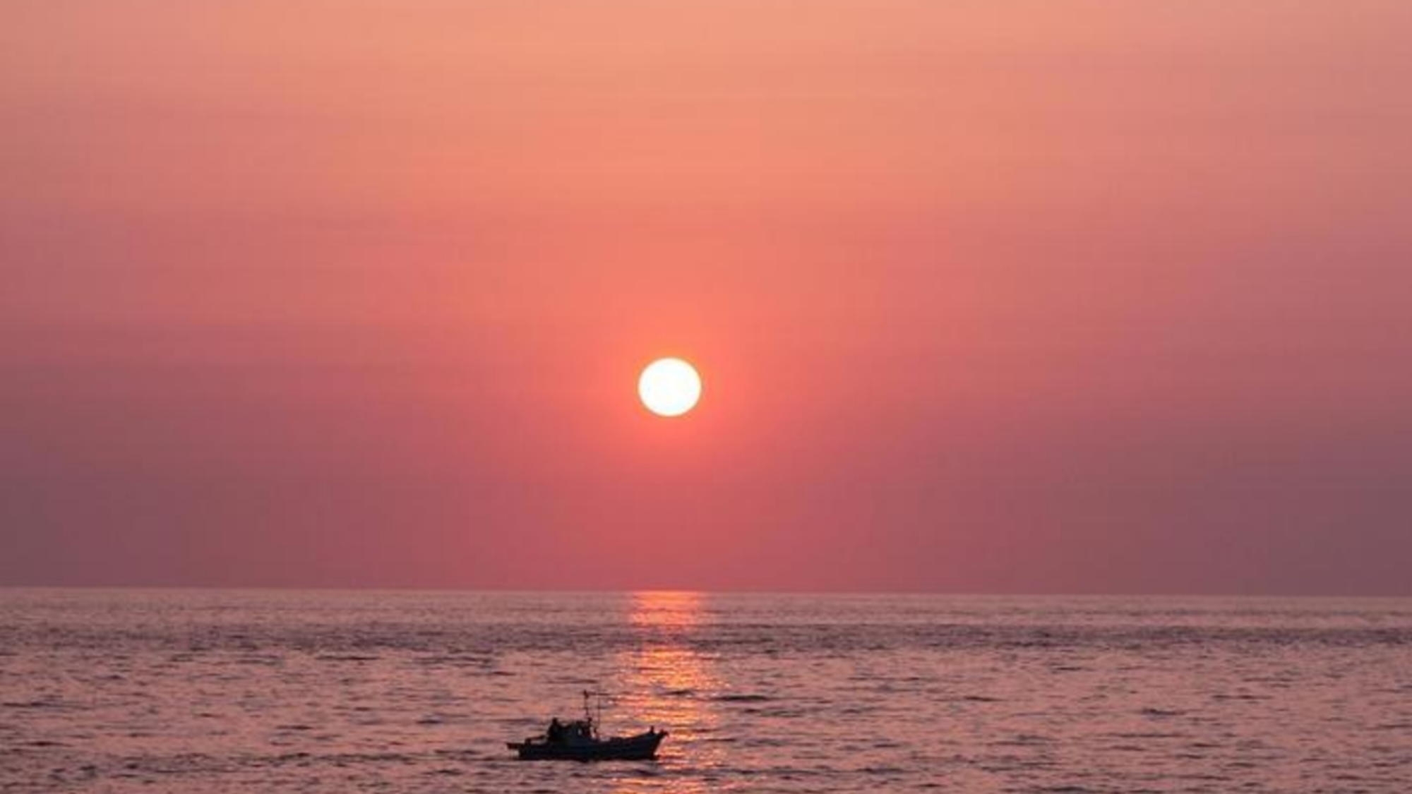 【素泊り】スケジュールは自由！サンセットリゾートで夕陽と温泉を満喫＜食事なし＞