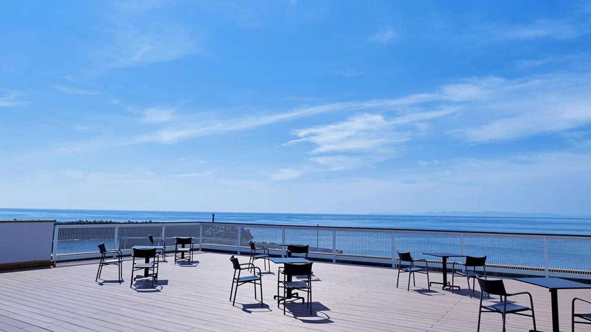 海風テラス｜天草西海岸に面した絶景のロケーション