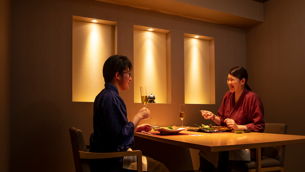 【早期予約60日前】＜和食会席＞全席個室の食事処で大切な人とお祝い（夕食：和食会席/朝食：ブッフェ）