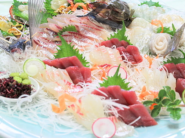 【伊勢志摩グルメ旅】　主人おまかせの地魚料理をお楽しみに♪