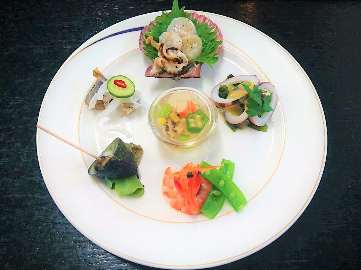 【伊勢志摩グルメ旅】　主人おまかせの地魚料理をお楽しみに♪