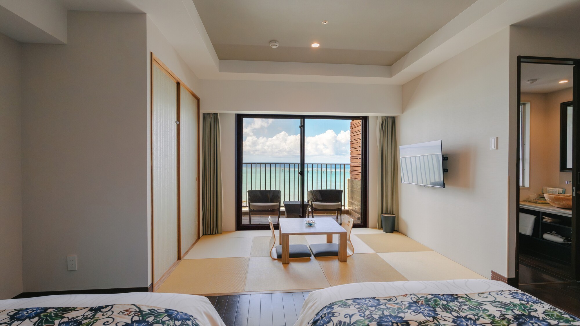 オーシャンビューの開放的な空間