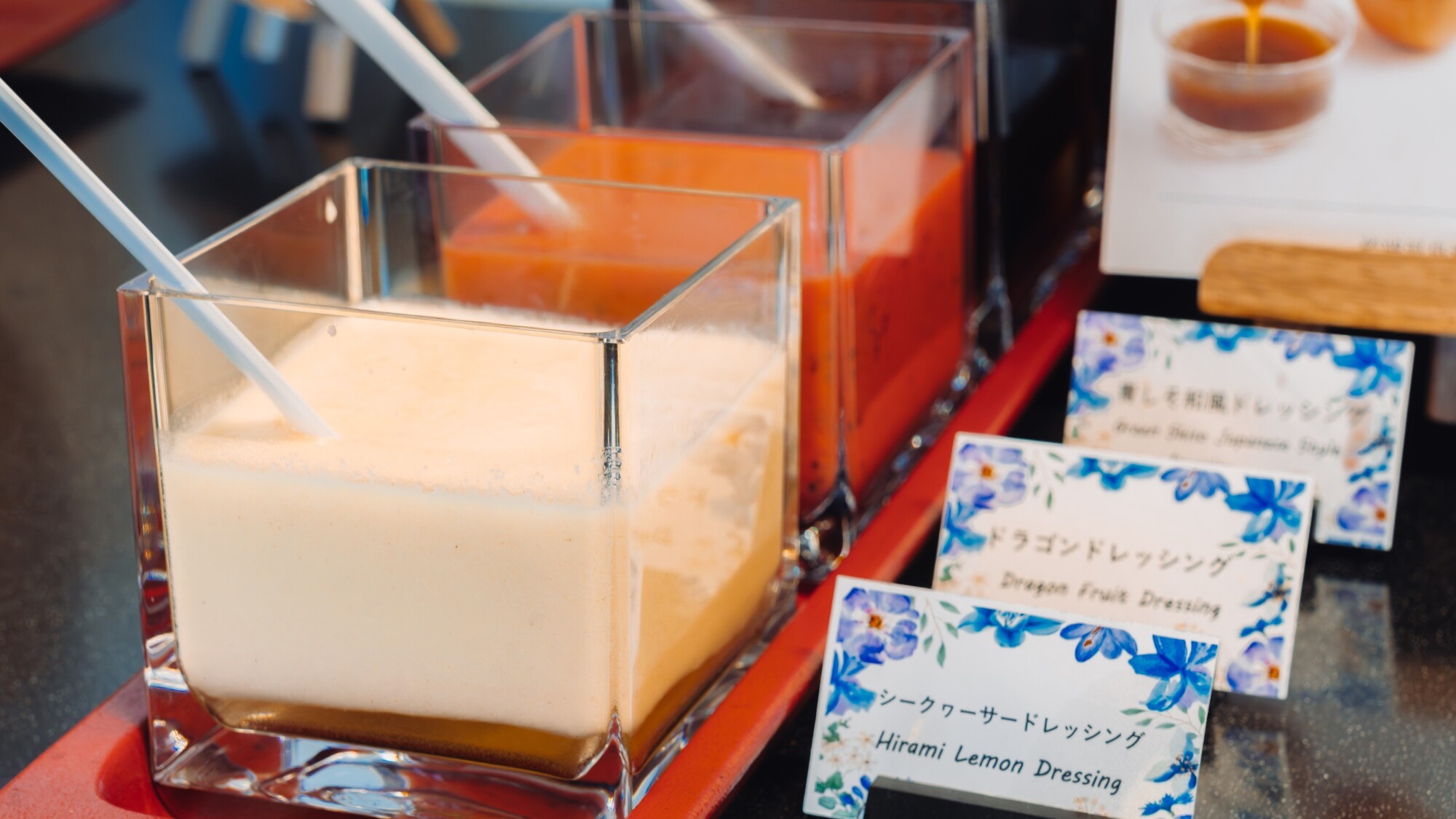 気分やサラダに合わせて選べる豊富なラインナップ