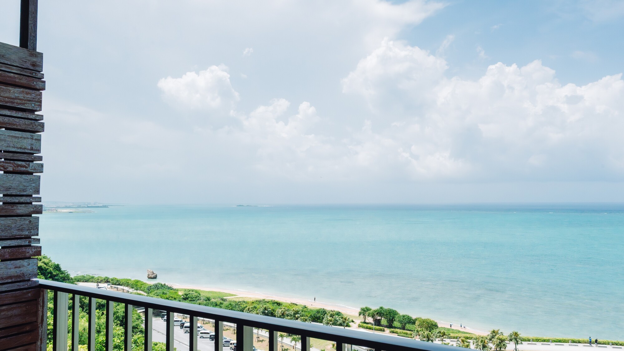 リゾート感あふれる絶景に、心癒されるひとときを