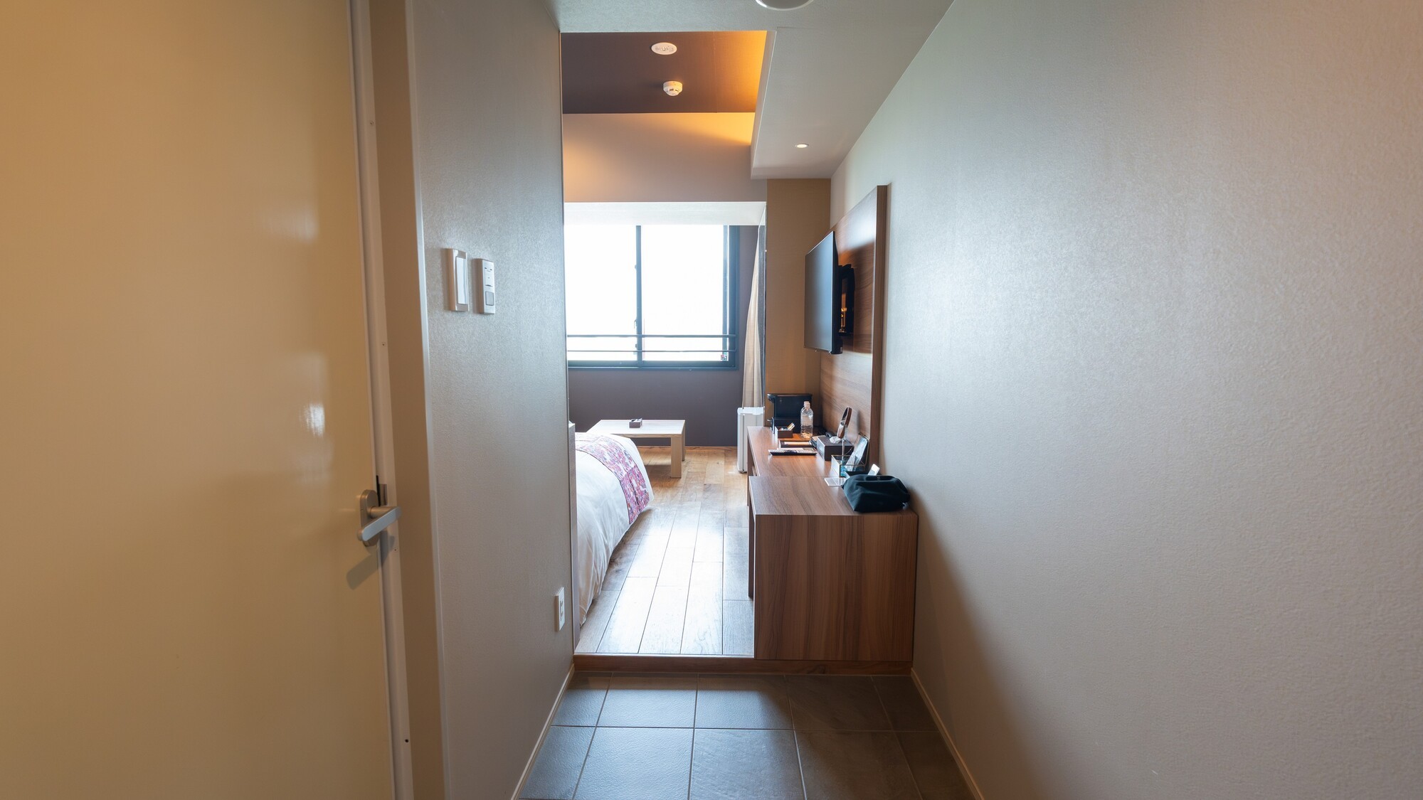 非日常へと誘うゆったりとした空間が、お客様をお迎えします