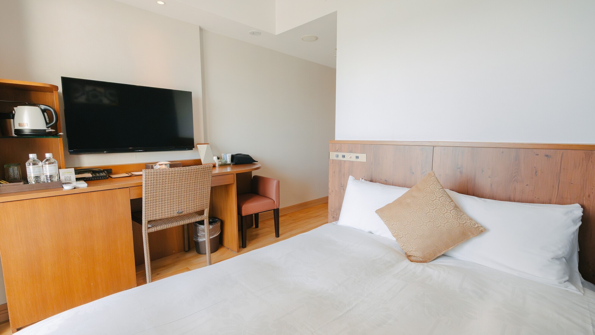 落ち着いた木目調が上質なリラックス空間を演出