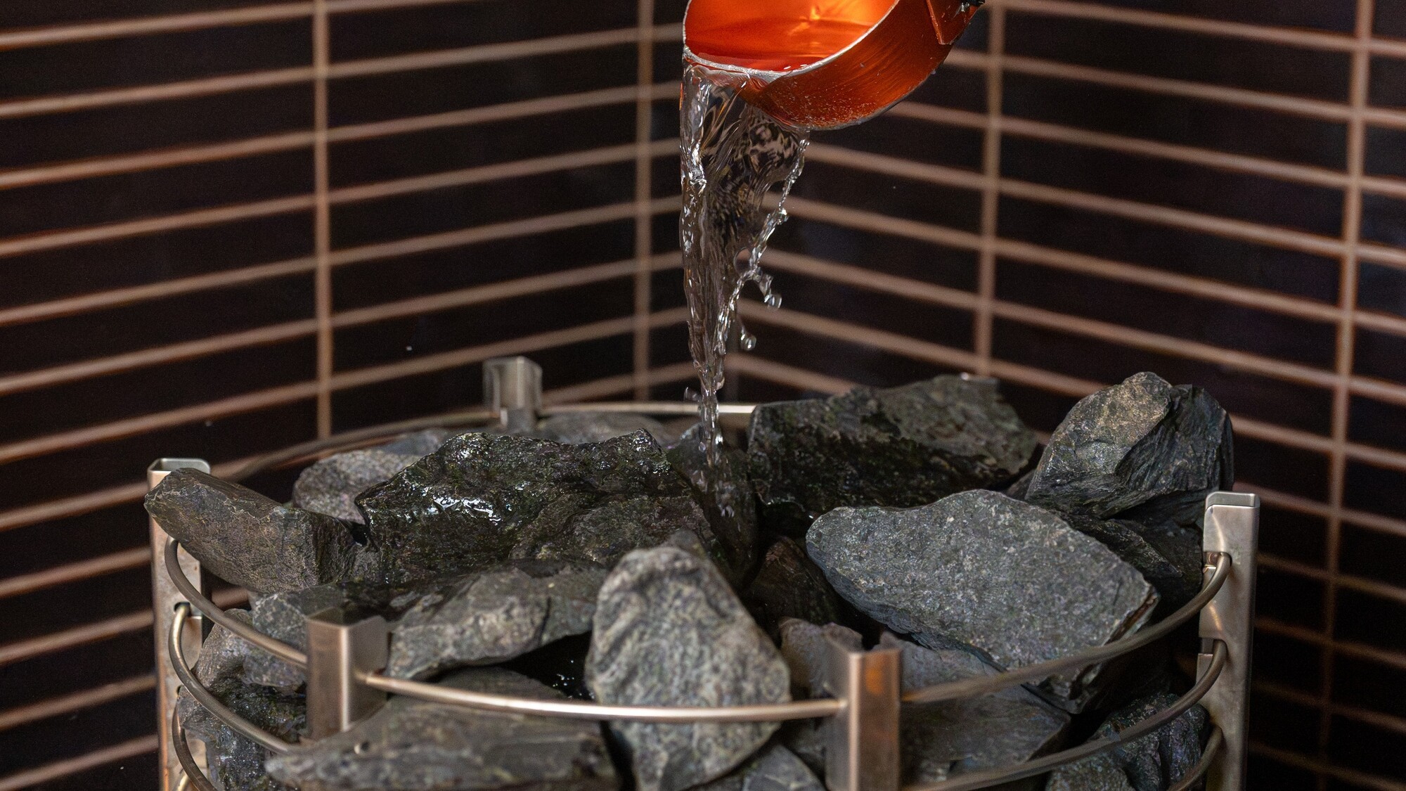 ロウリュサウナ