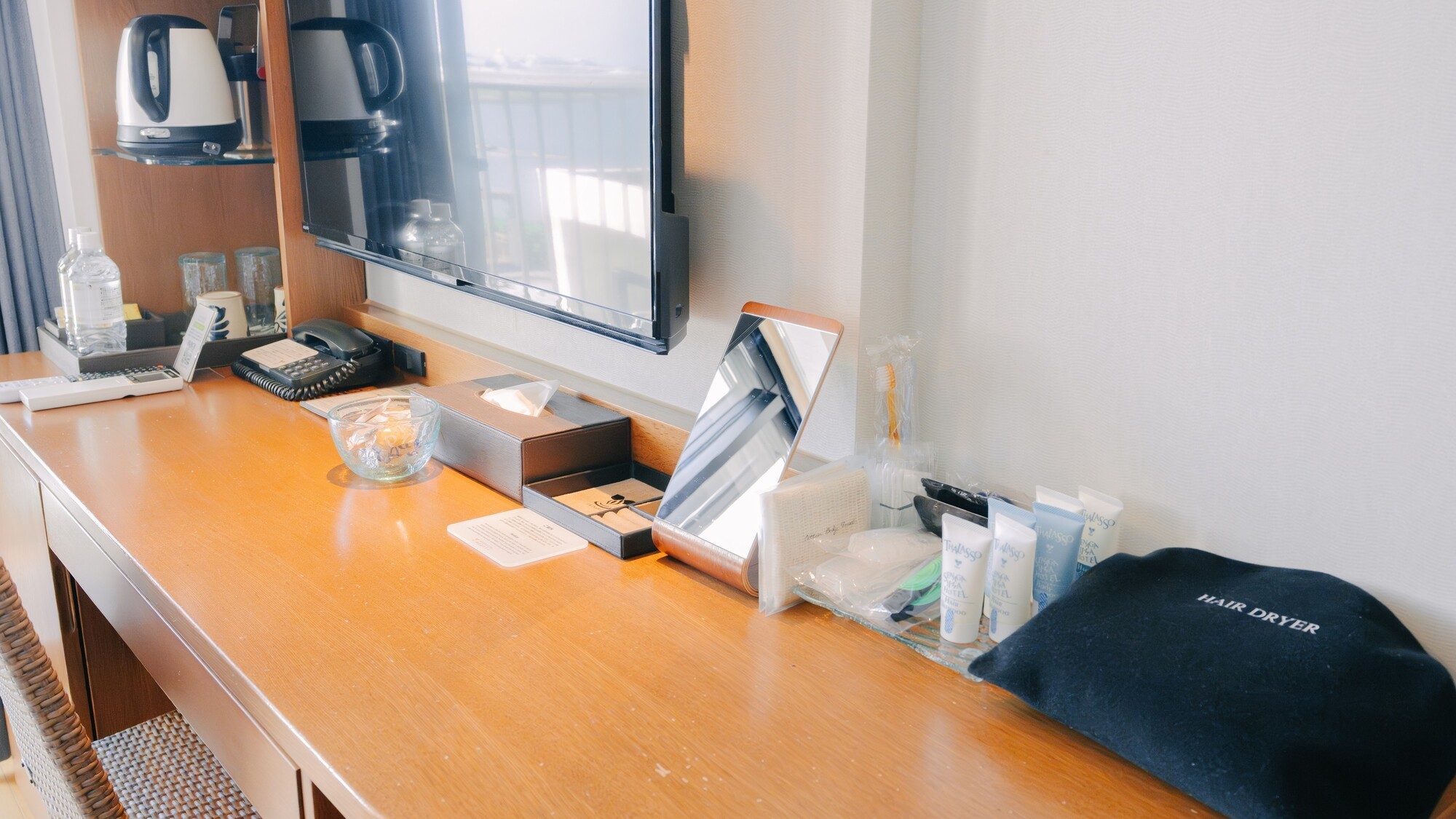 必要なアメニティや備品を丁寧に揃えております