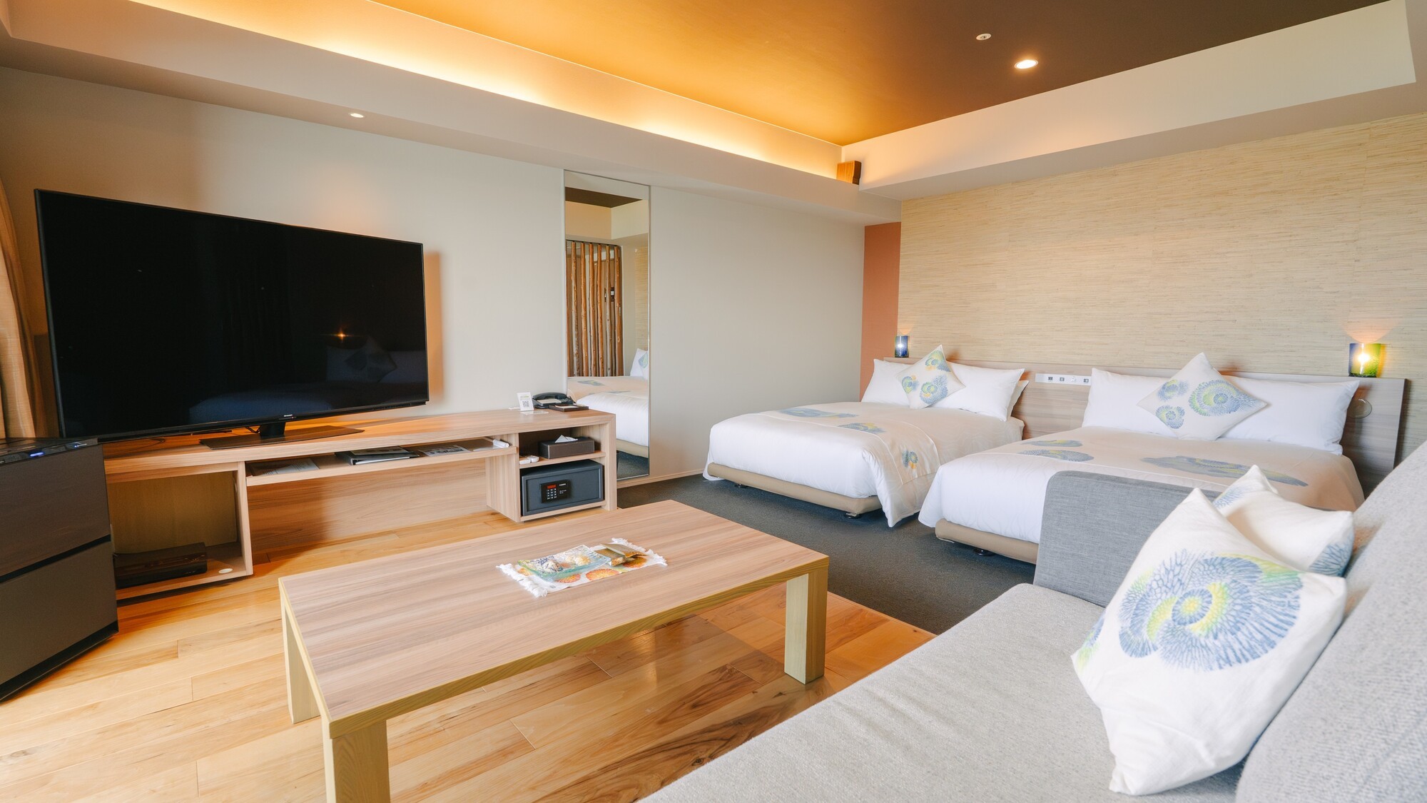 非日常を演出する開放的でスタイリッシュな空間