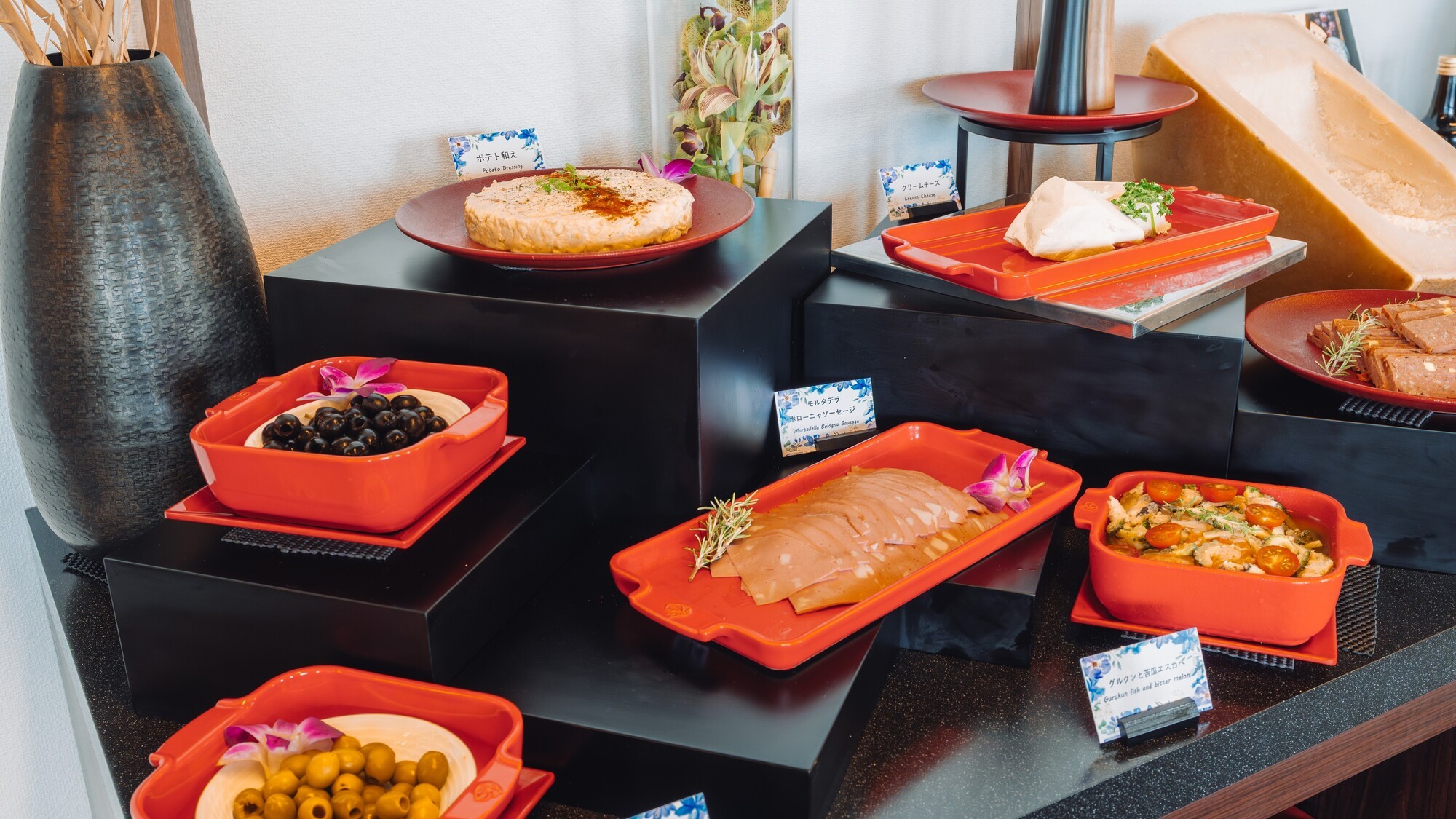 世界の味覚瀬長アイランドのデリ