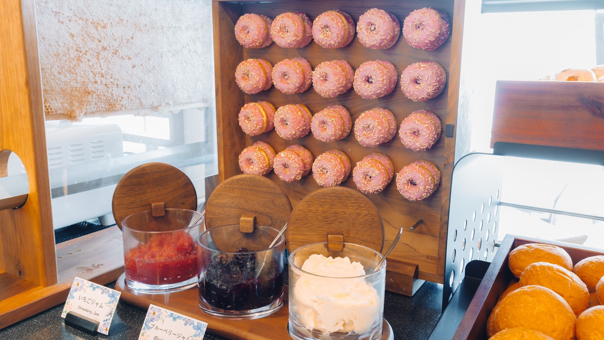 カラフルで可愛い朝食タイム