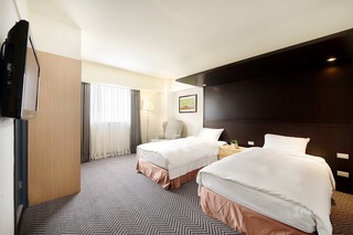 スーペリアツインベッドルーム