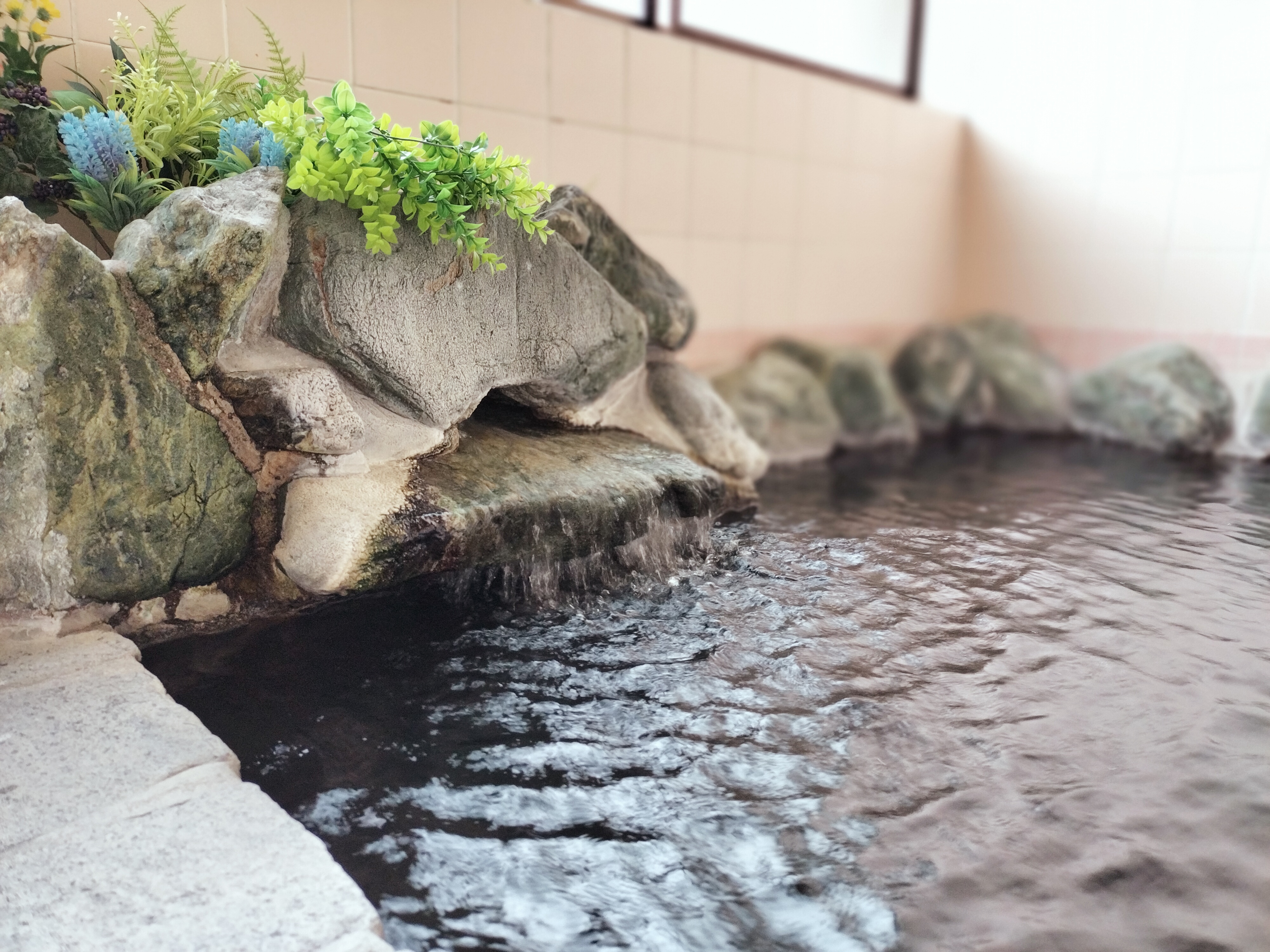 源泉かけ流し温泉03