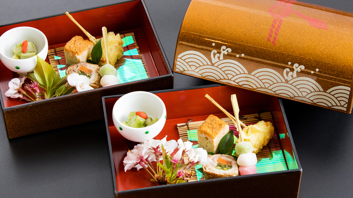 【7月20日限定】山川みなと祭り！花火が見えるダイニング席確約♪黒牛＆黒豚を食べ比べ■飲み放題付