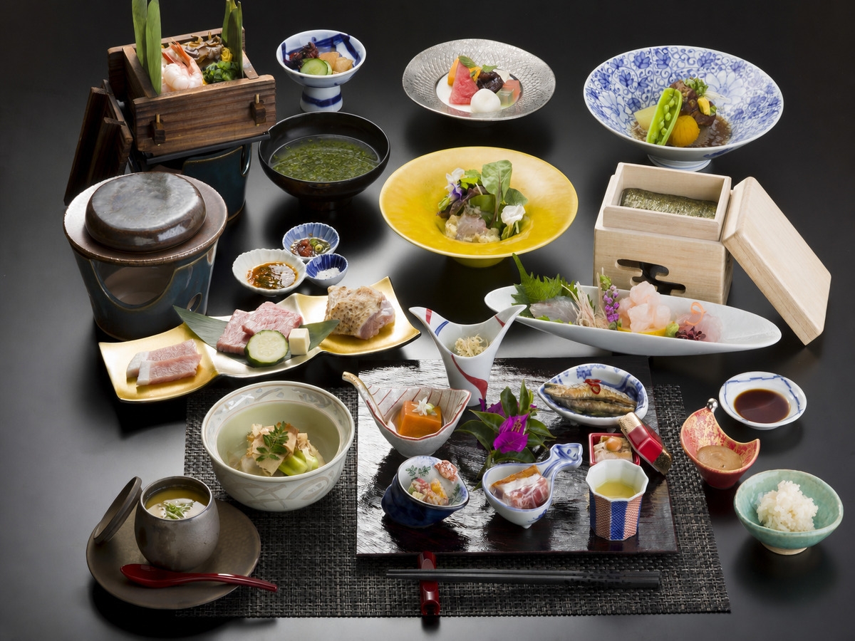 東京の名店「鈴なり」村田シェフ監修・薩摩の旬が輝く！匠が導く感動の美食温泉旅＜フリードリンク付き＞