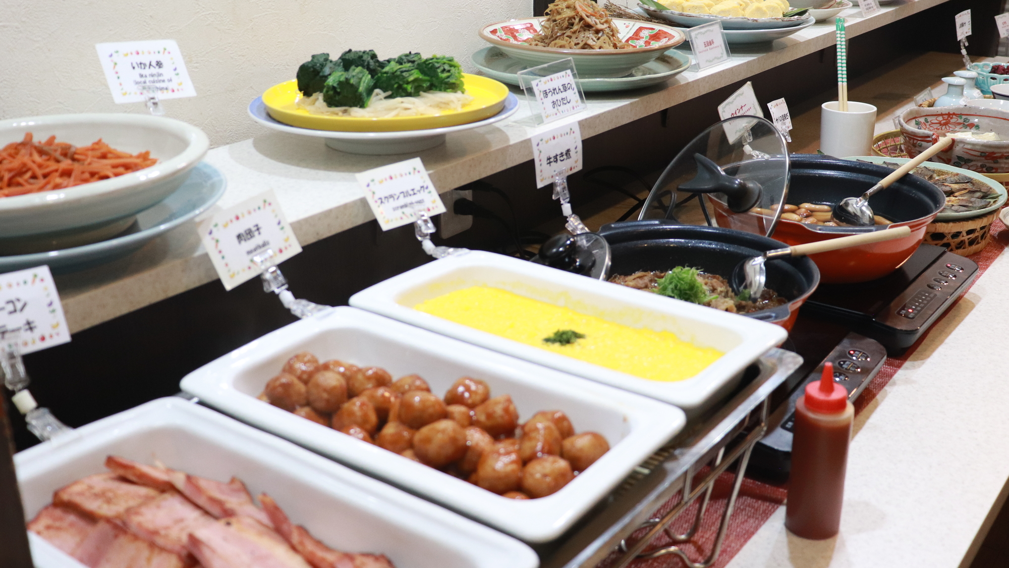 朝食ビュッフェ