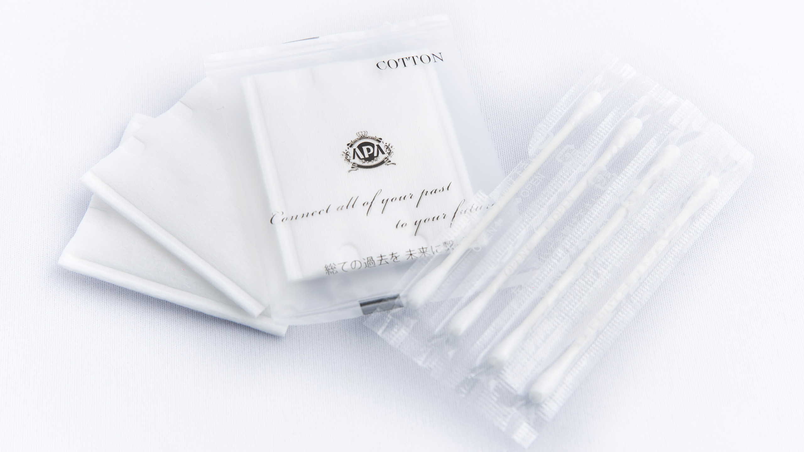 綿棒・コットンをご用意。