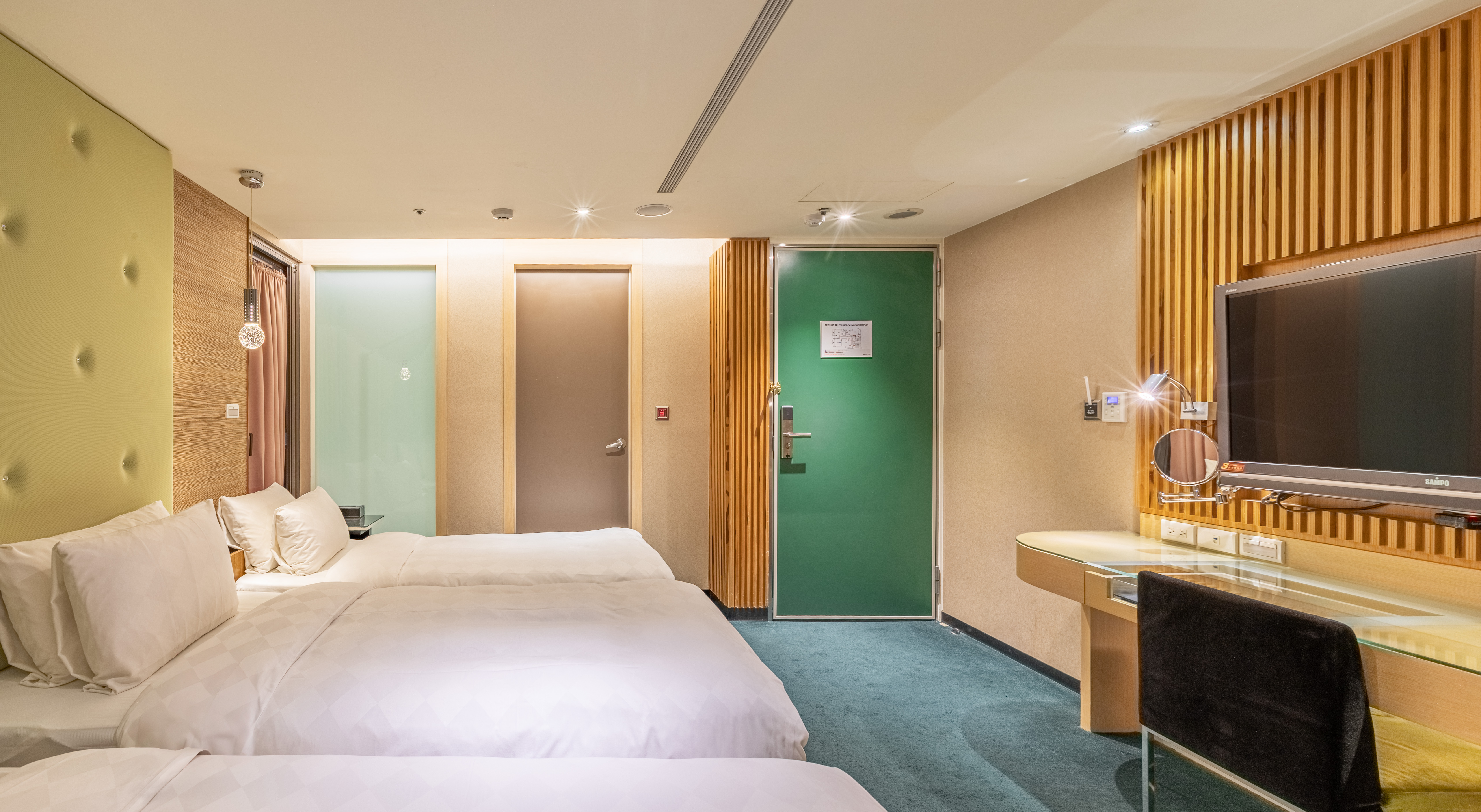 トリブルルーム